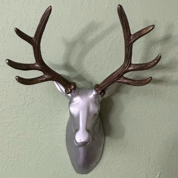Cast Metal Deer Elk Silver Head Wall Hanging with Red Eyes Bronzed Antlers 17” - Picture 6 of 8